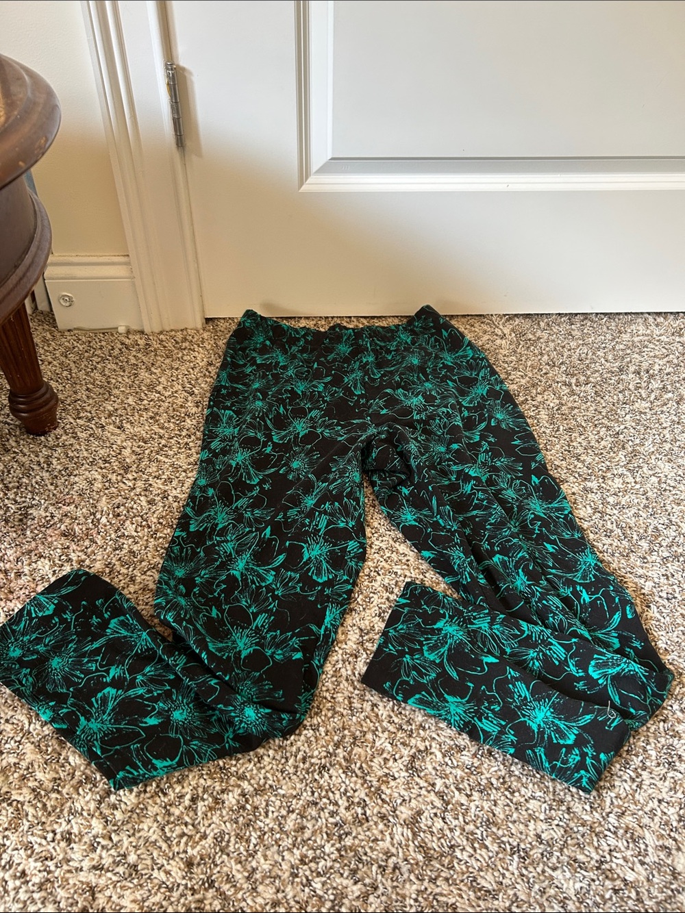 Roaman's Black & Teal Floral Pull-On Leggings